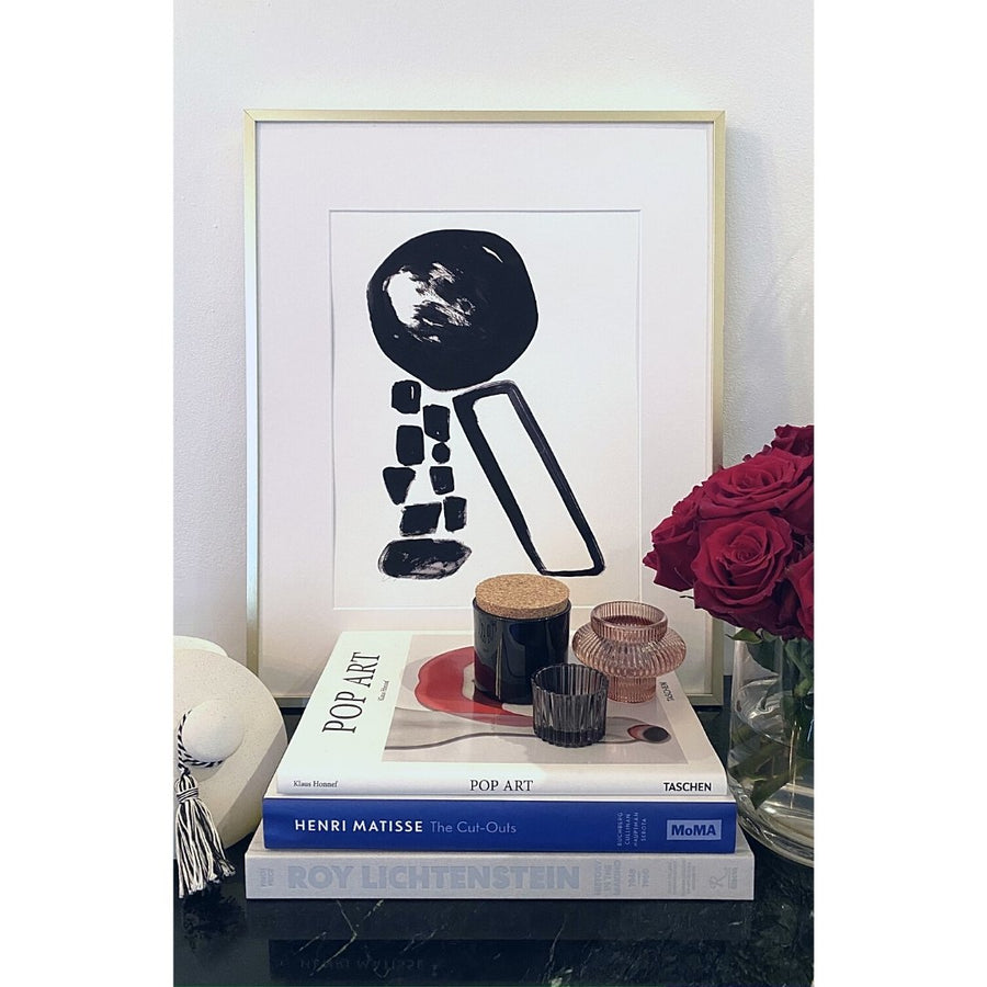 Black and White Letter R Print - Cash Color Lifestyle Photo