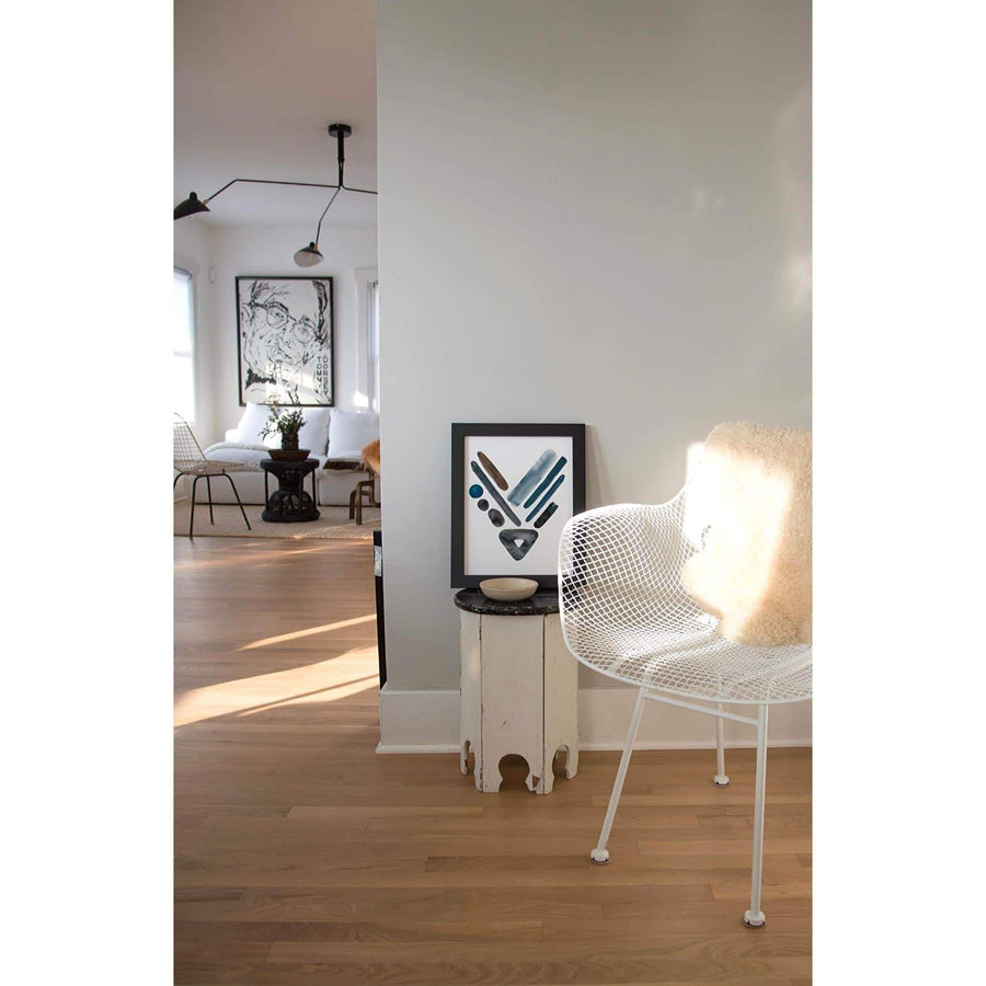 Neutral Letter V Print - Cash Color Lifestyle-1